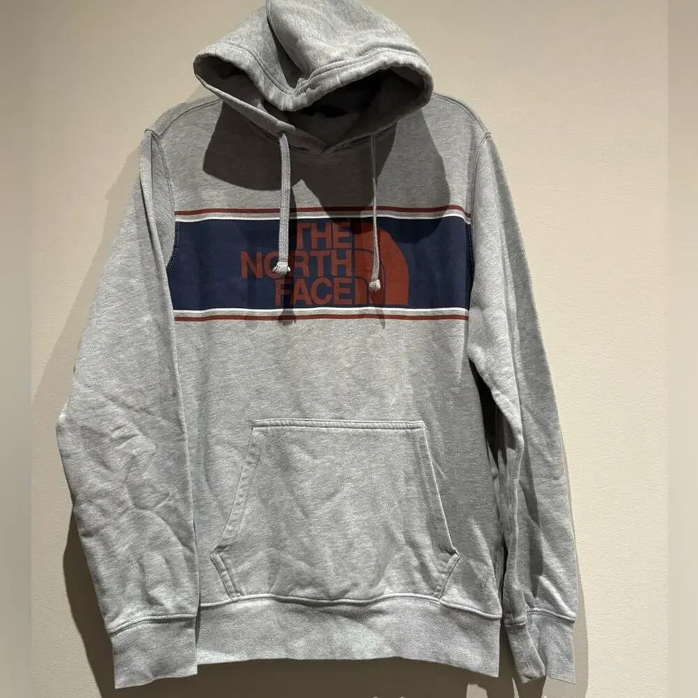 The North Face logo front hooded sweatshirt size medium